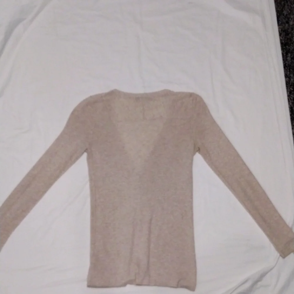 Women's Silk Banana Republic Thin Sweater Jacket Button up size Small Cream Tan - Picture 7 of 8